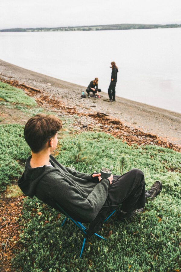 Full Zip Hood Jacket in Ullfrotté Original with recycled yarn. A unisex jacket in Ullfrotté Original with recycled yarn. The Full Zip Hood Jacket works both as an everyday garment and as a mid-layer.